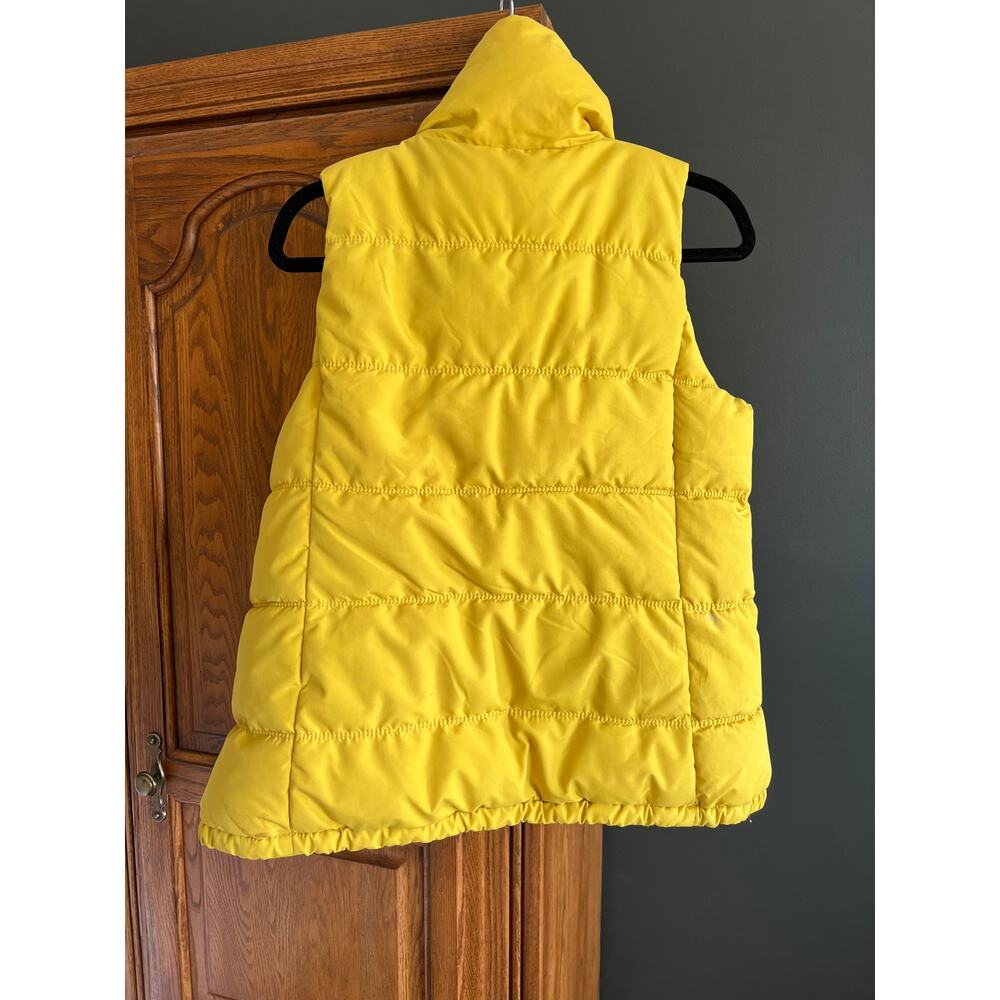 Old Navy Mustard Yellow Puffer Vest Medium M Fleece Lined Sleeveless Jacket Warm - Picture 6 of 8